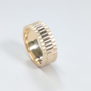 OYSTER CLASP STYLE WEDDING BAND 14KT YELLOW GOLD