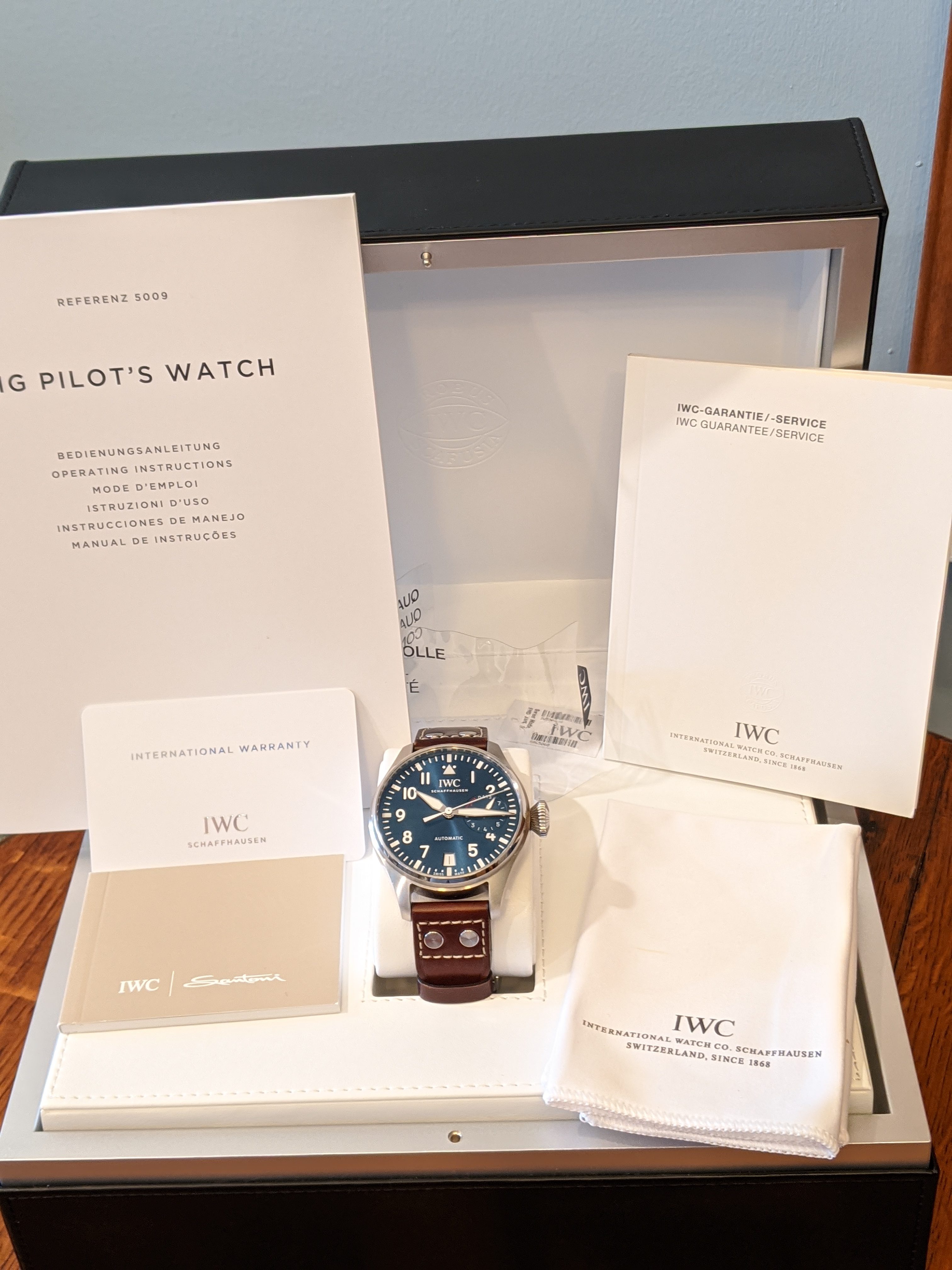 IWC "Le Petit Prince" Big Pilot IW501002 Screw Down Crown, Beautiful Blue Dial, 8 Day Power Reserve, Brown Leather Strap with deployment clasp