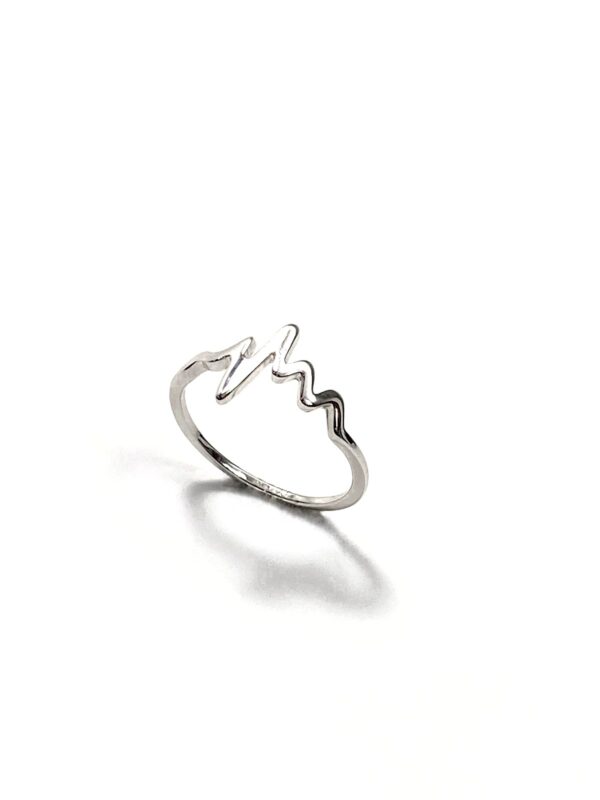 white gold heartbeat 2